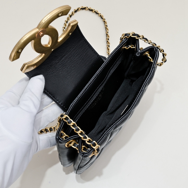 シャネルバッグ素材ディテール